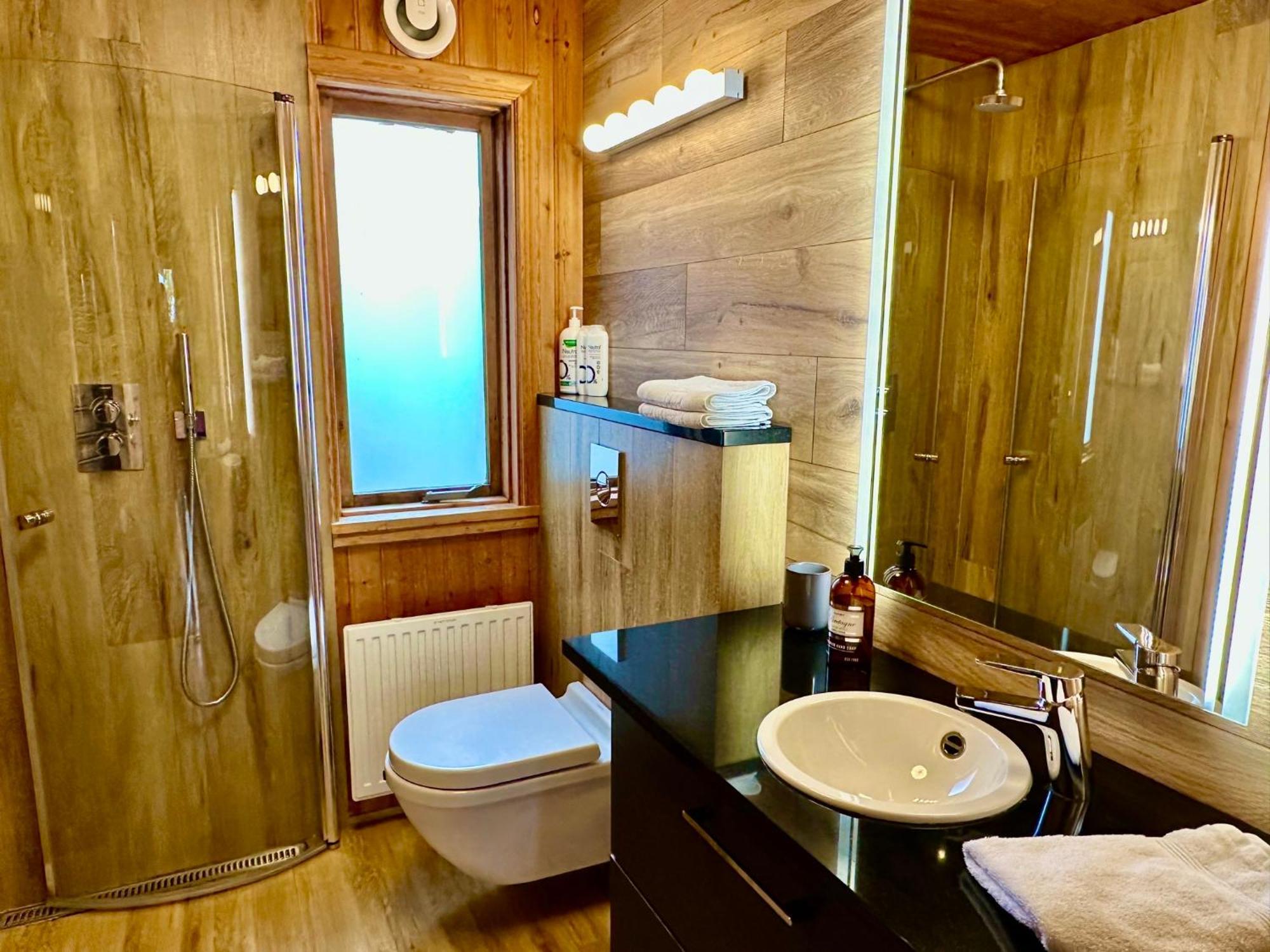 Holt Villa Jarthlangsstathir Екстериор снимка