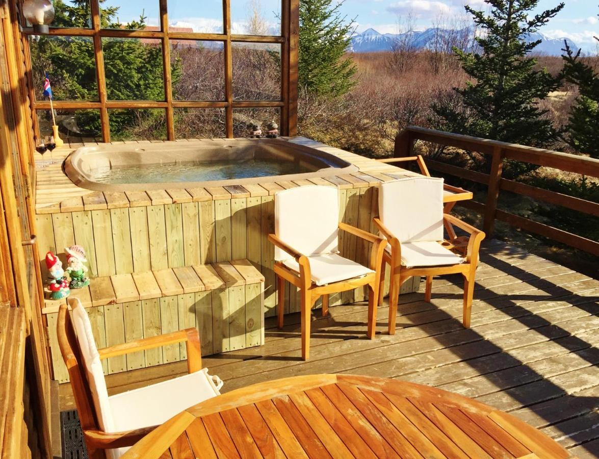 Holt Villa Jarthlangsstathir Екстериор снимка
